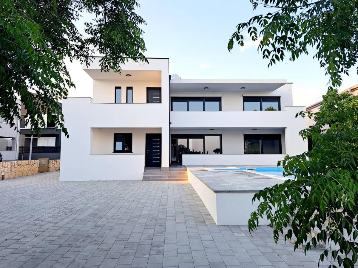 Villa Leptiric Vir Ngoại thất bức ảnh