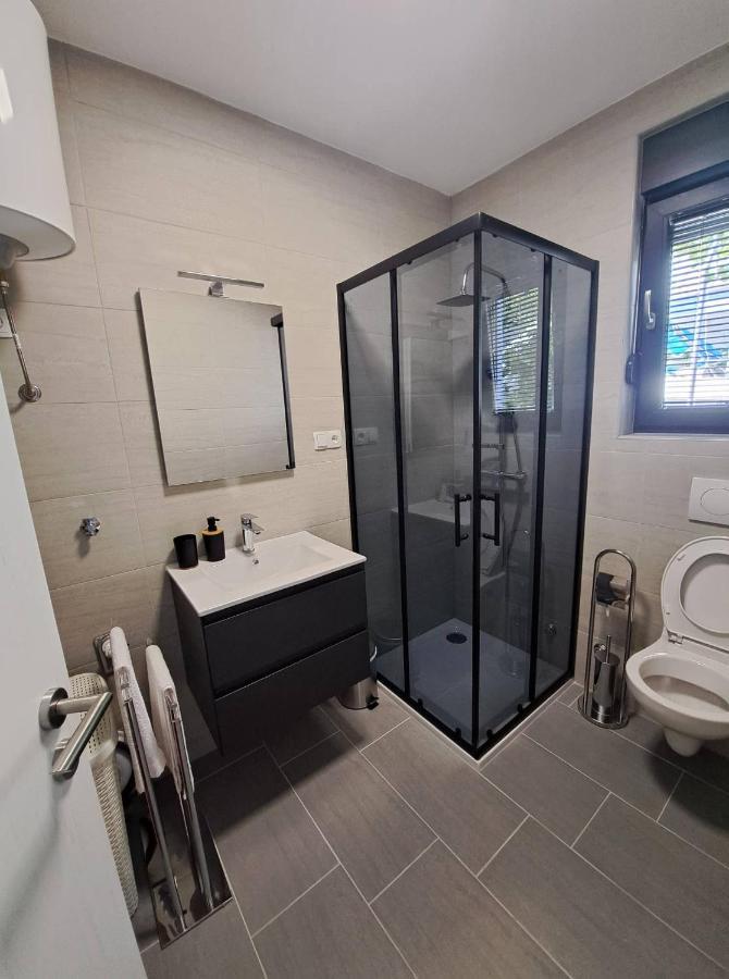 Villa Leptiric Vir Ngoại thất bức ảnh