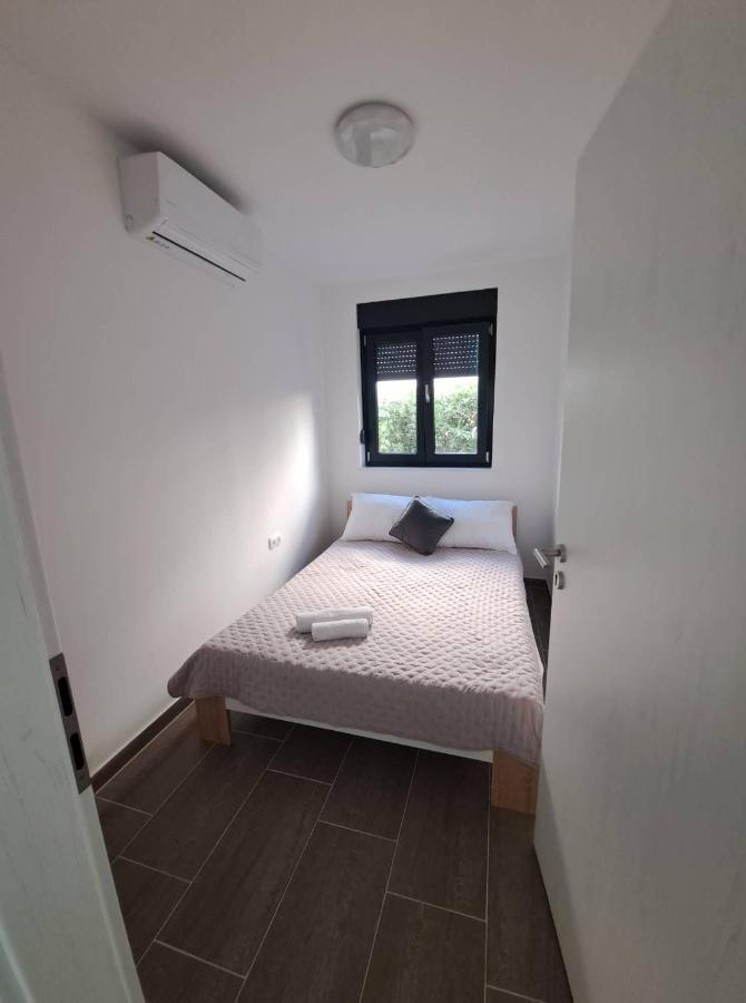 Villa Leptiric Vir Ngoại thất bức ảnh